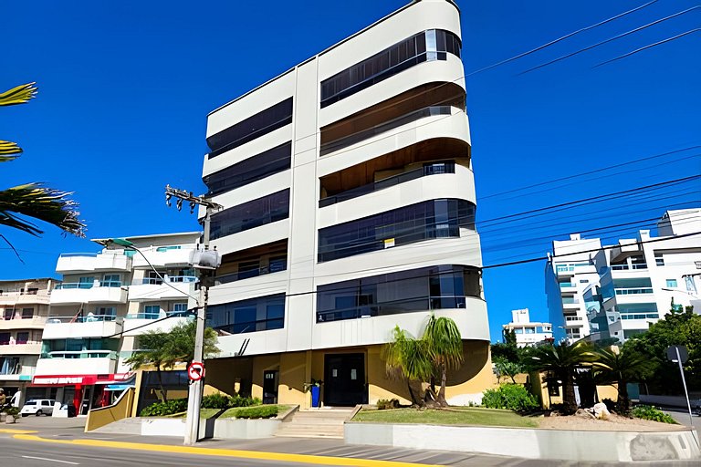L034 | Flor da Manhã 302 a 100m da praia Bombas