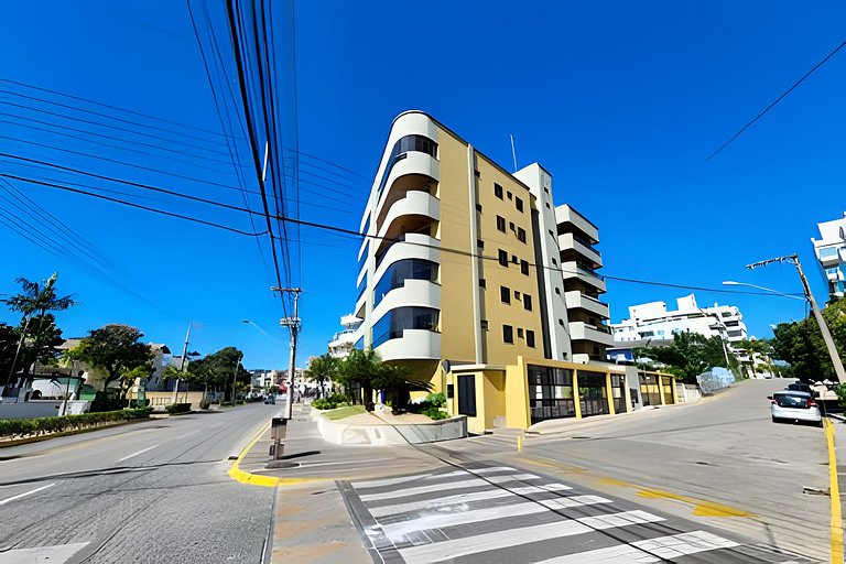 L034 | Flor da Manhã 302 a 100m da praia Bombas
