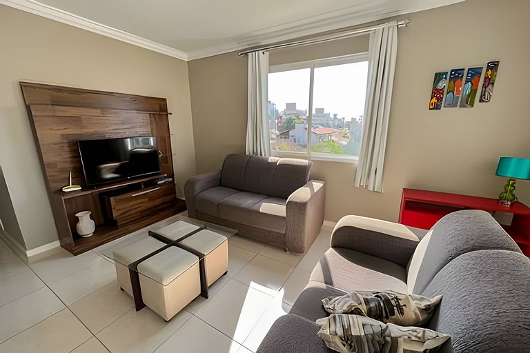 L040 | Jardim Cristal 301B apto amplo em Bombas