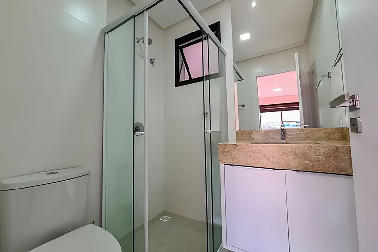 L037 | Recanto dos Girassóis 302 apto com piscina