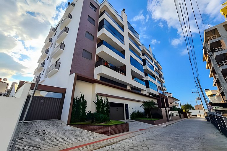 L037 | Recanto dos Girassóis 302 apto com piscina