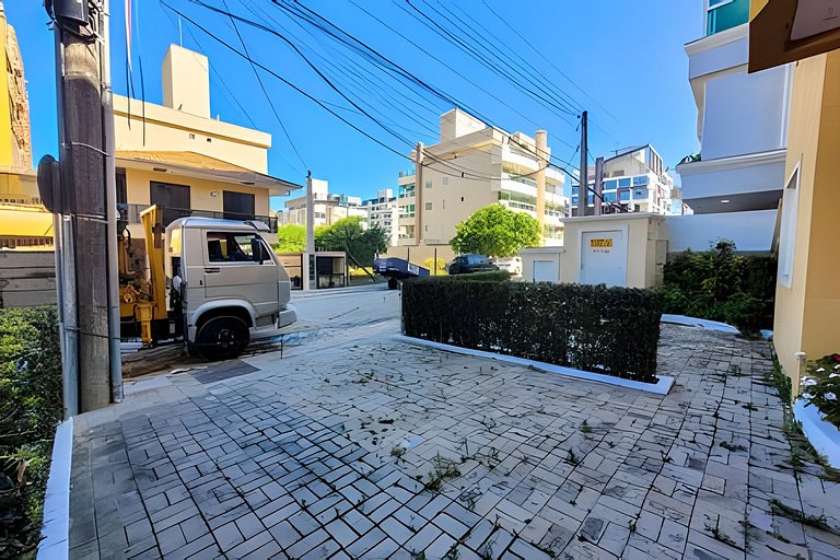 L130 | Bernard Térreo apto a 300m do mar Bombas