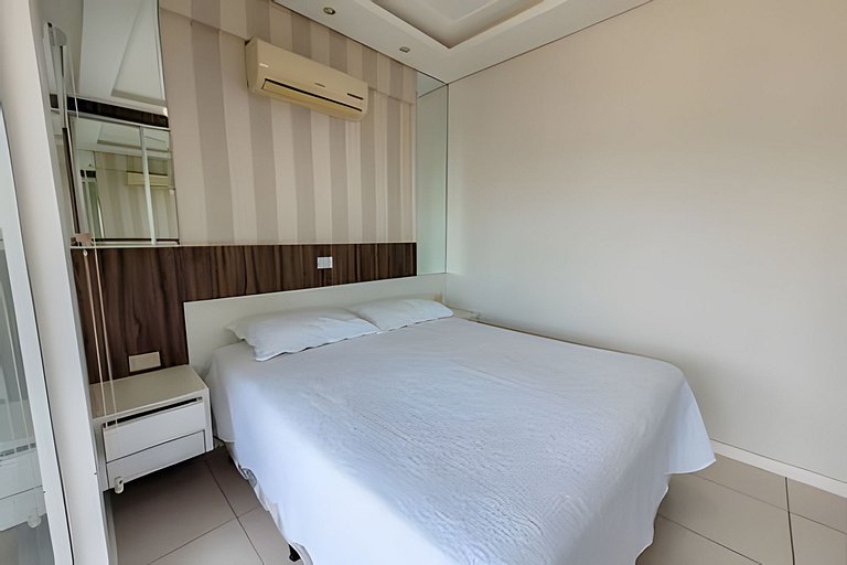 L147 | Elegance Iluminion apartamento em Bombas