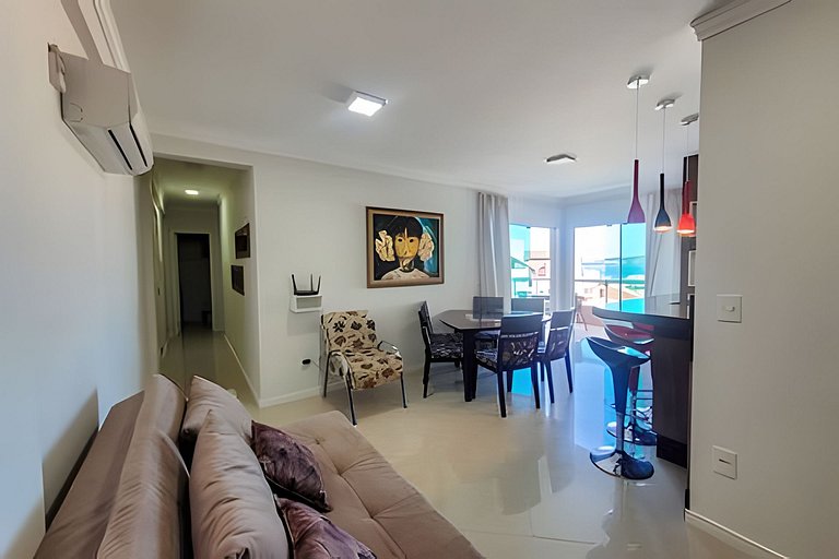 L140 | Santorini apto 2 quartos na praia Bombas