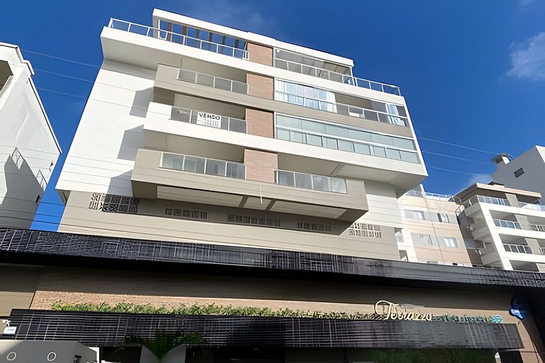 L169 - Belíssima cobertura com jacuzzi