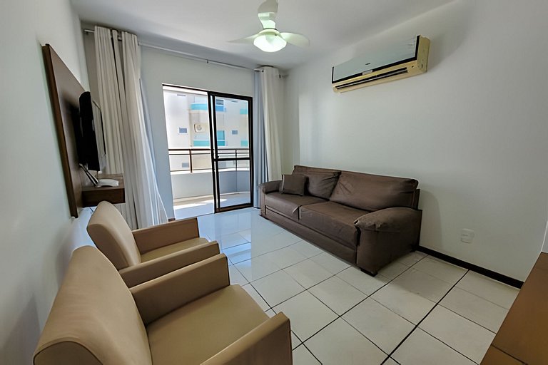 L168 - Apartamento na segunda quadra da praia