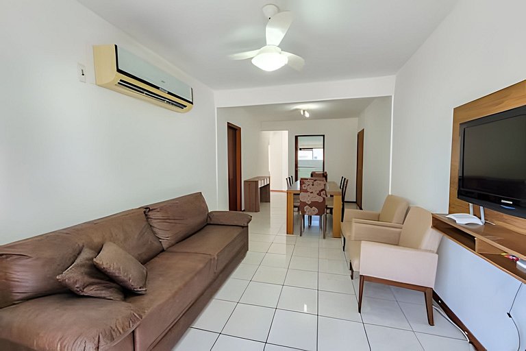 L168 - Apartamento na segunda quadra da praia