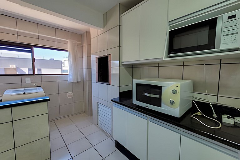 L168 - Apartamento na segunda quadra da praia