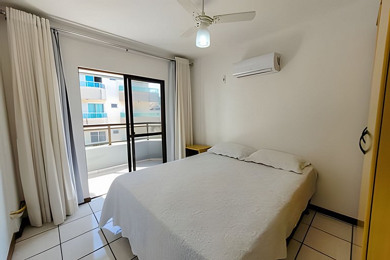 L168 - Apartamento na segunda quadra da praia