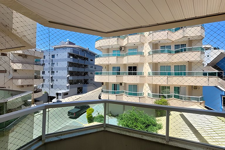 L161 - Apartamento na avenida para 7 pessoas