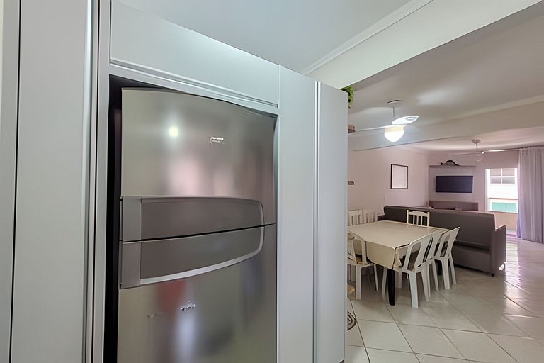 L161 - Apartamento na avenida para 7 pessoas