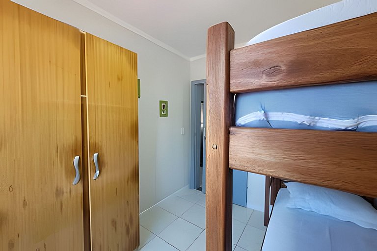 L161 - Apartamento na avenida para 7 pessoas