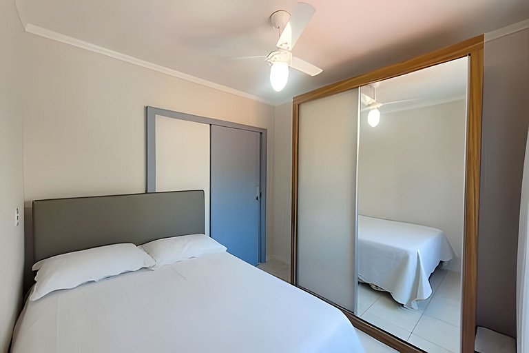 L161 - Apartamento na avenida para 7 pessoas