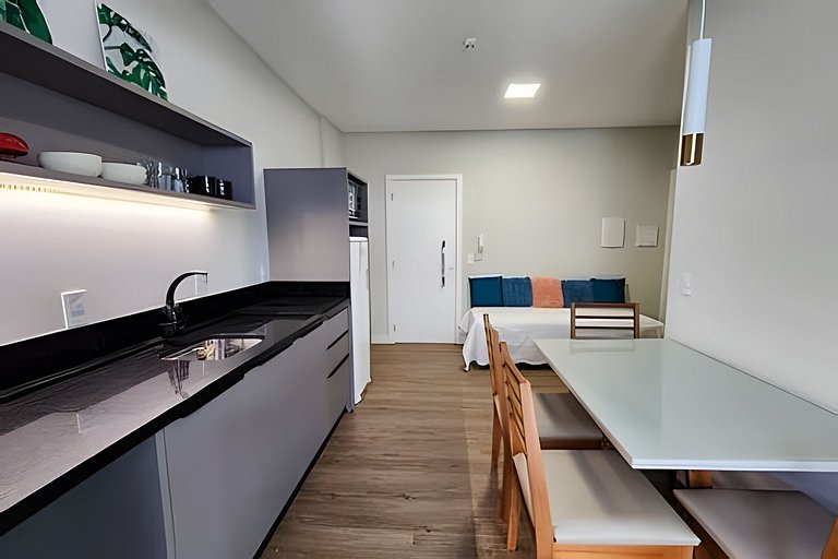 L020 | Villa Francione 202 apto amplo em Bombas