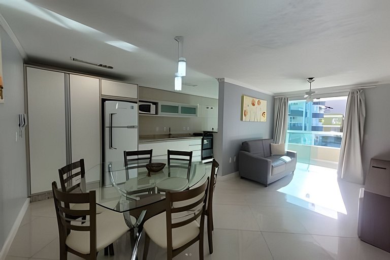 L137 | Apartamento 2 quartos na praia de Bombas
