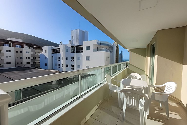 L137 | Apartamento 2 quartos na praia de Bombas