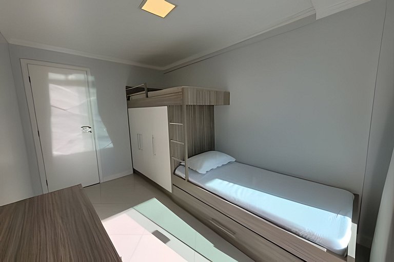 L137 | Apartamento 2 quartos na praia de Bombas