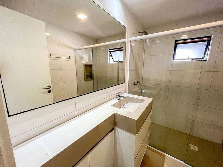 L030 | Cobertura Duplex com Piscina a 60m do Mar