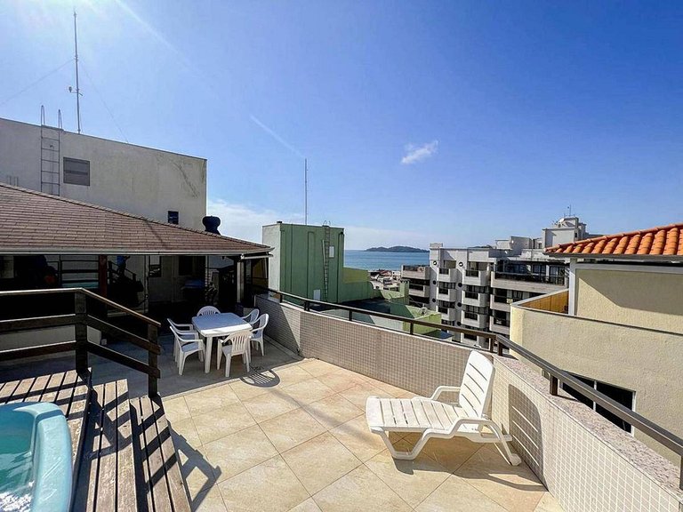 L030 | Cobertura Duplex com Piscina a 60m do Mar