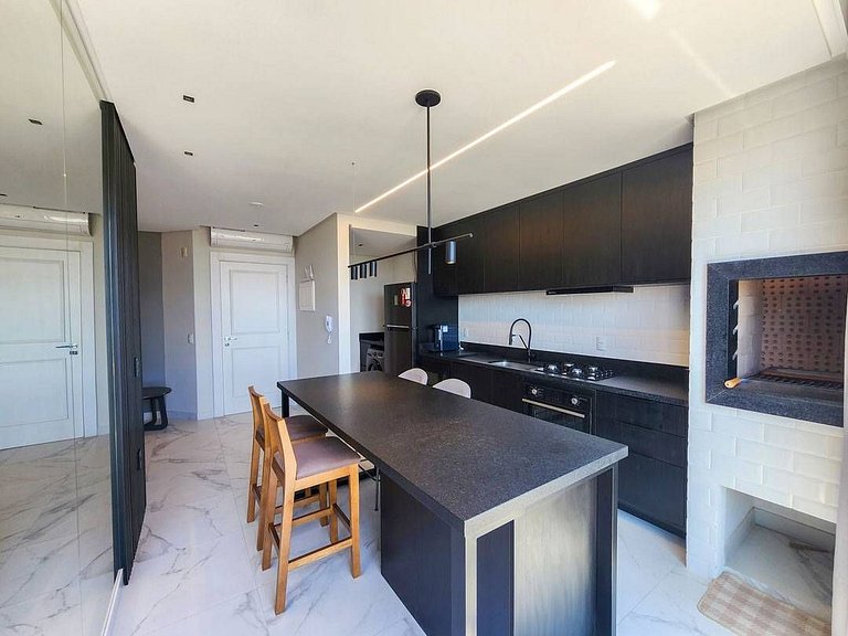 L032 | Apartamento com Vista para o Mar