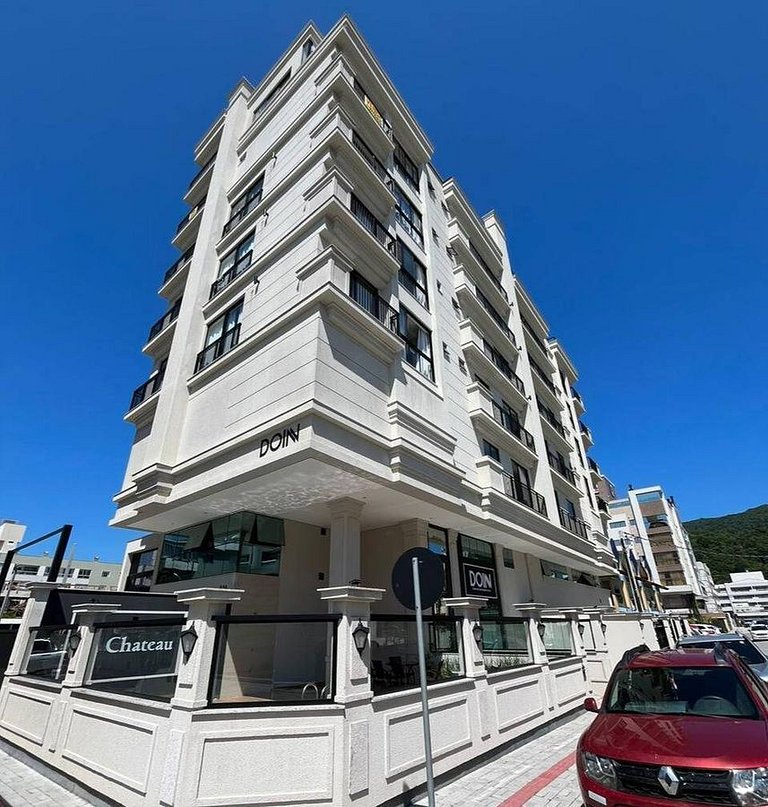 L032 | Apartamento com Vista para o Mar