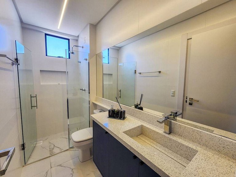 L042 | Apartamento com vista para o mar em Bombas.