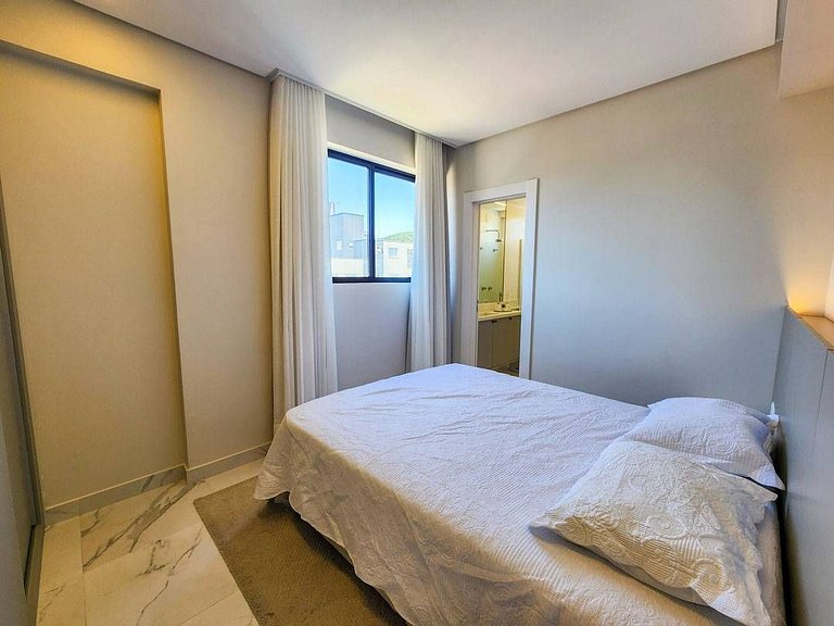 L042 | Apartamento com vista para o mar em Bombas.