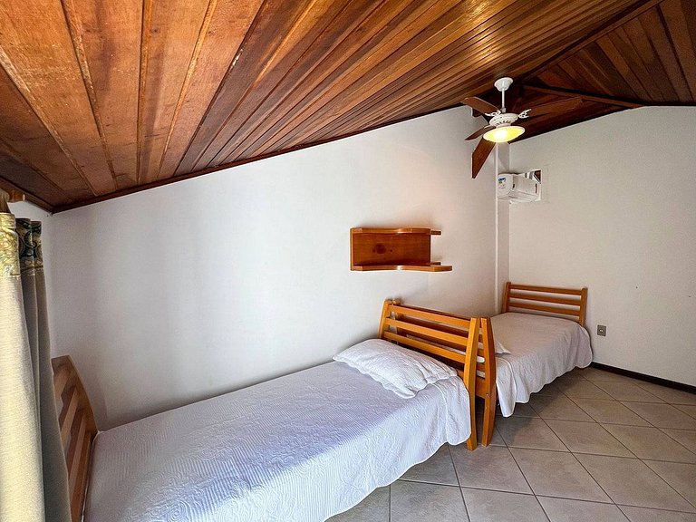 L043 | Apartamento com churrasqueira a 220m do mar