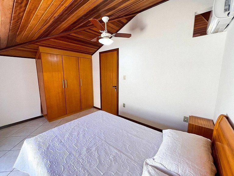 L043 | Apartamento com churrasqueira a 220m do mar