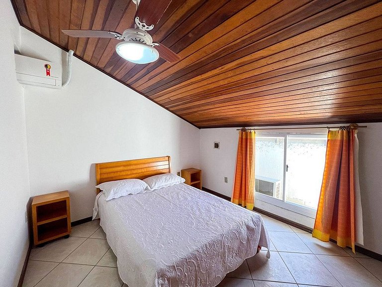 L043 | Apartamento com churrasqueira a 220m do mar