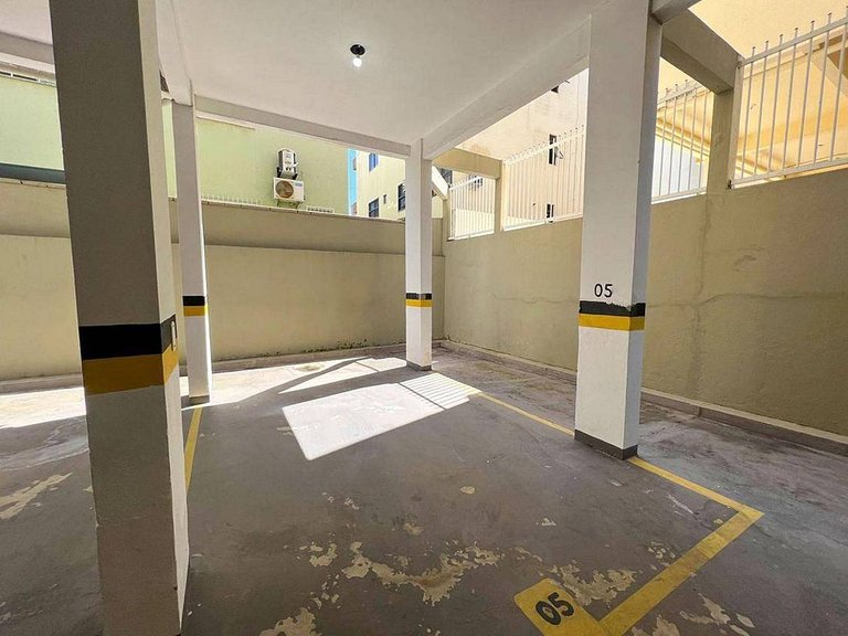 L043 | Apartamento com churrasqueira a 220m do mar