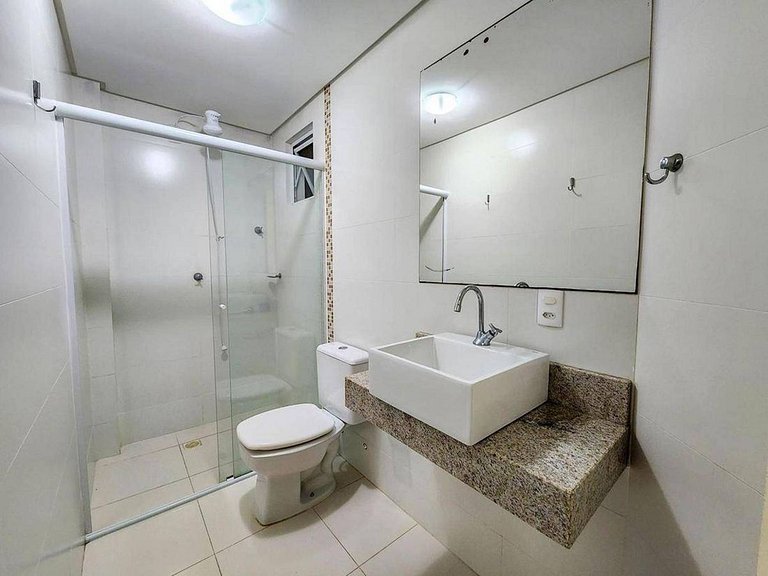 L047 | Apartamento a 300 metros da praia em Bombas