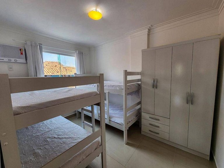 L047 | Apartamento a 300 metros da praia em Bombas