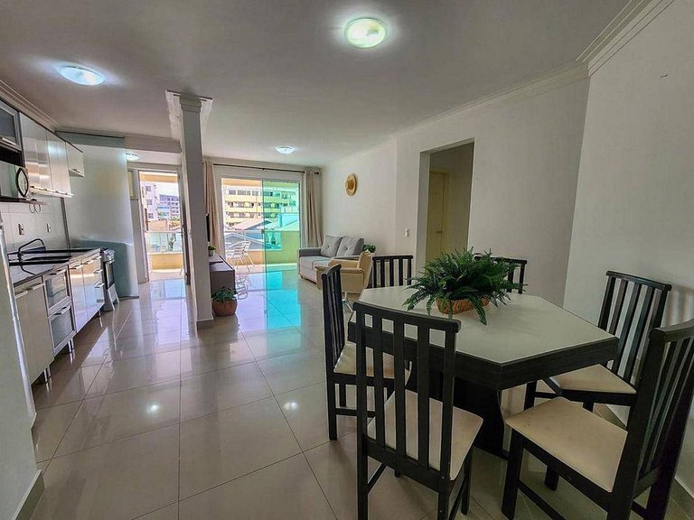 L047 | Apartamento a 300 metros da praia em Bombas