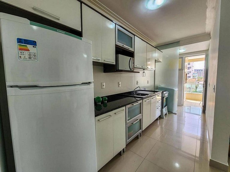 L047 | Apartamento a 300 metros da praia em Bombas