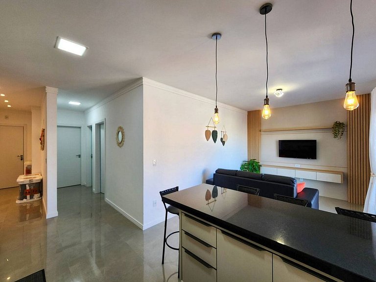 L053 | Apartamento a 250m do mar com churrasqueira