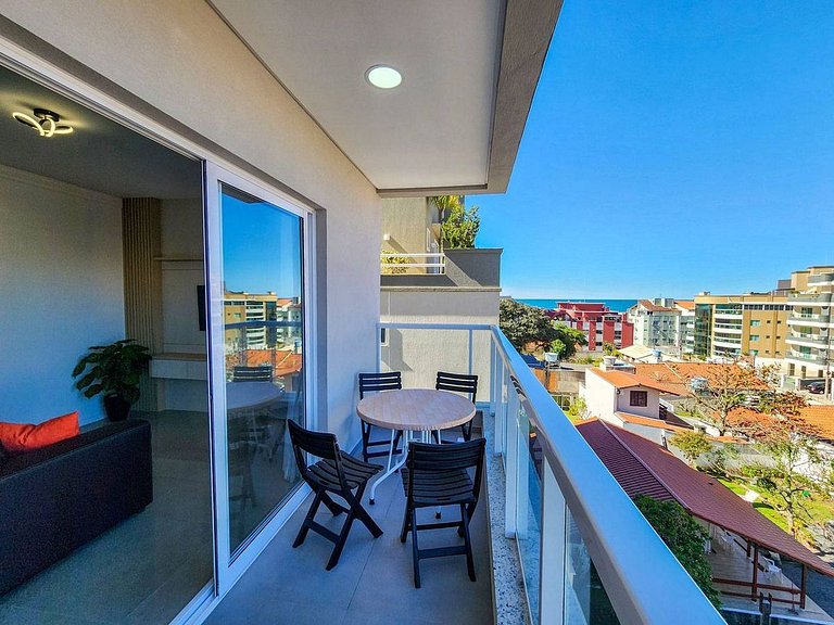 L053 | Apartamento a 250m do mar com churrasqueira