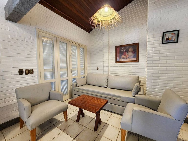L056 | Apartamento com 3 dormitórios a 250m do mar