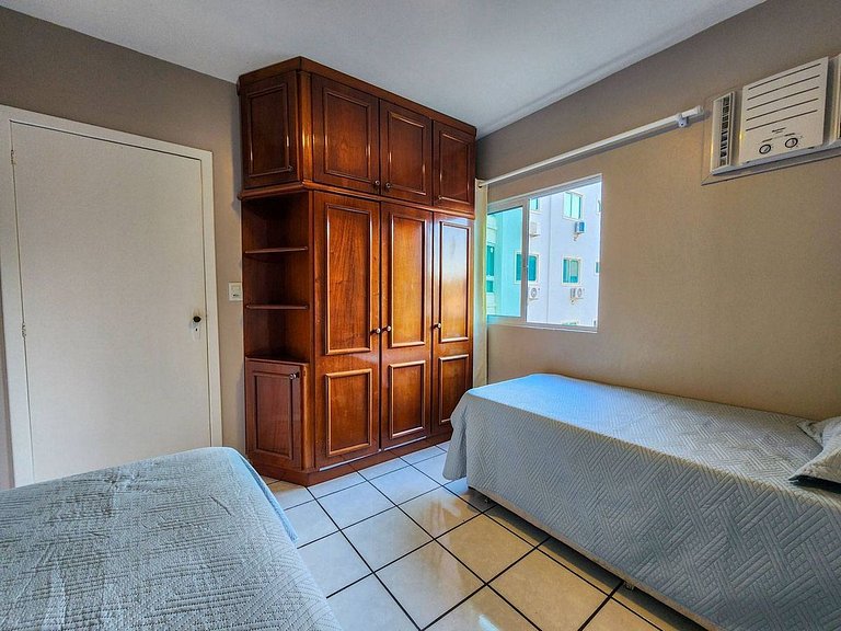 L065 | Apartamento a 130m da praia.