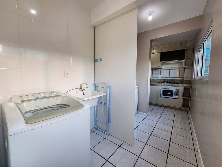 L065 | Apartamento a 130m da praia.