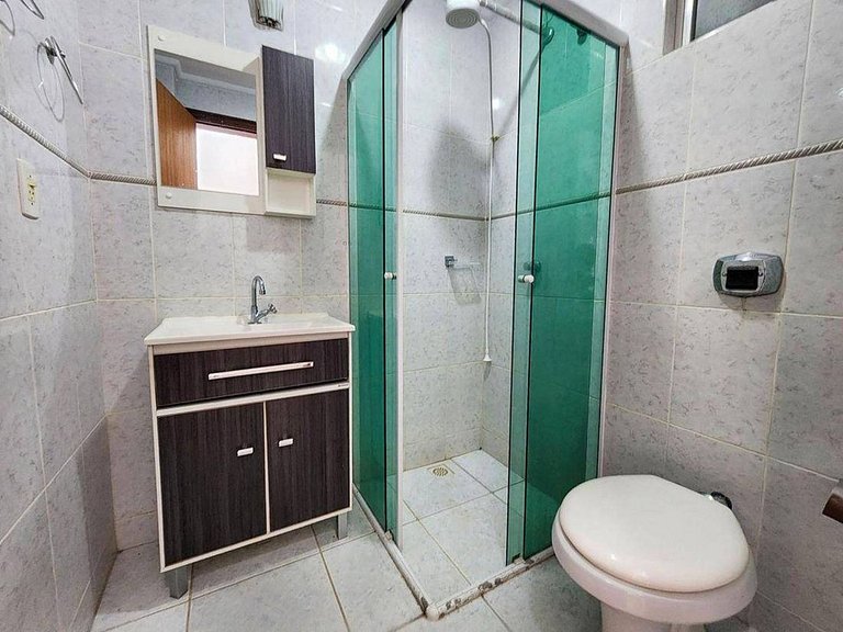 L073 | Apartamento térreo a 250 metros da praia