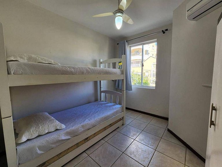 L073 | Apartamento térreo a 250 metros da praia