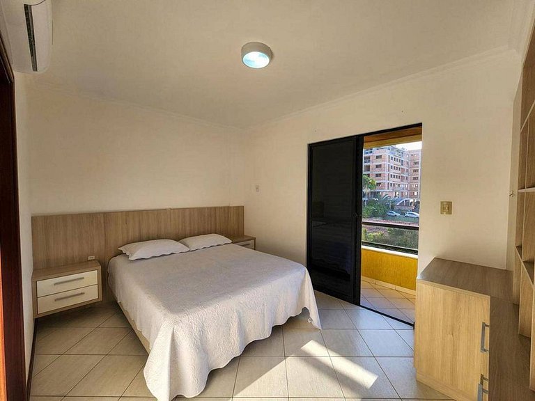 L083 | Apartamento com vista ao mar a 80m da praia