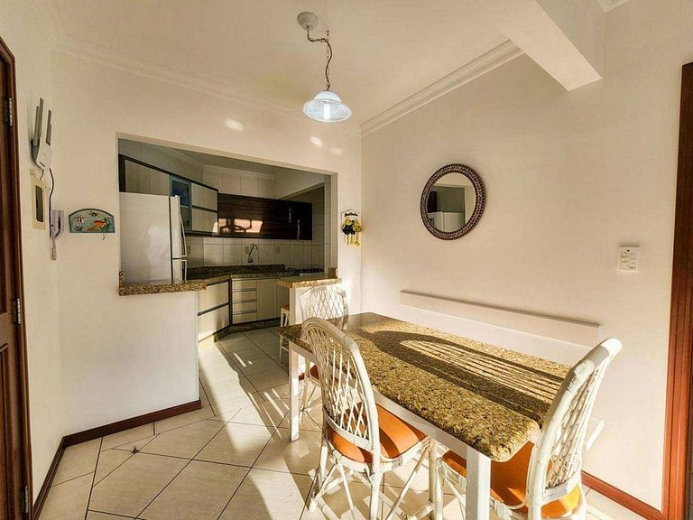 L083 | Apartamento com vista ao mar a 80m da praia