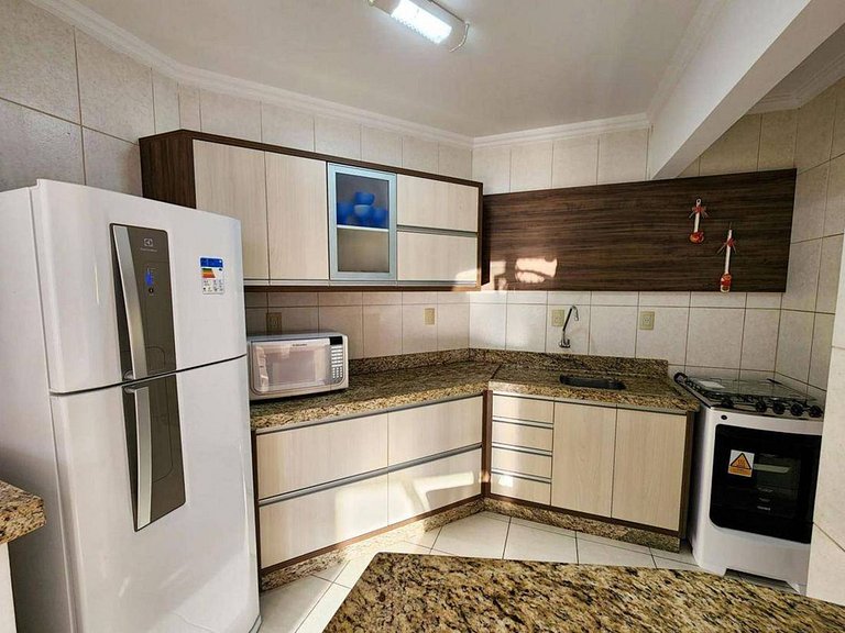 L083 | Apartamento com vista ao mar a 80m da praia
