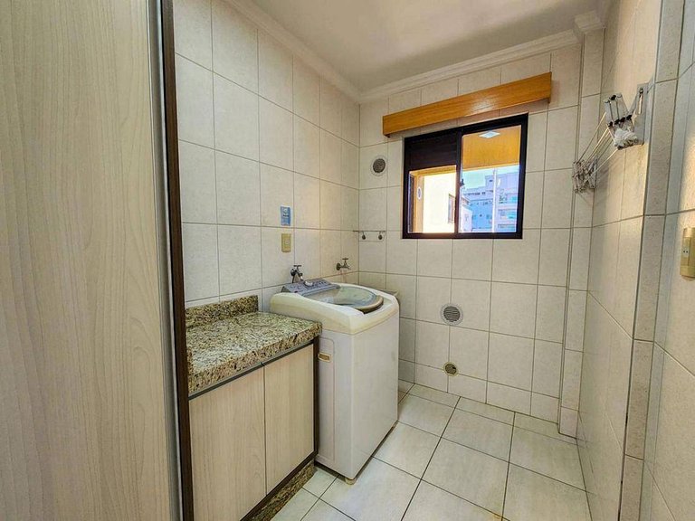 L083 | Apartamento com vista ao mar a 80m da praia