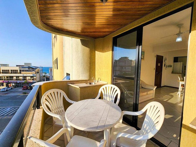 L083 | Apartamento com vista ao mar a 80m da praia