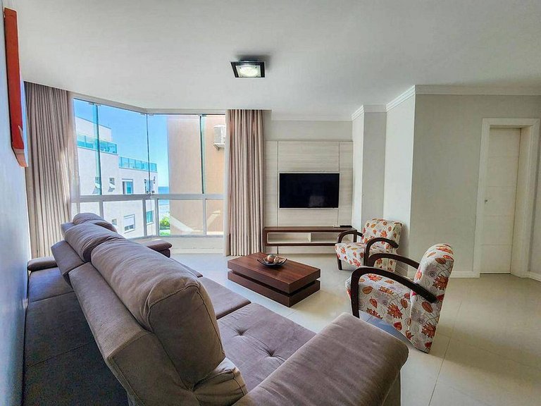 L098 | Cobertura duplex com jacuzzi e vista ao mar
