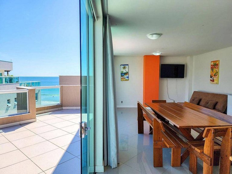 L098 | Cobertura duplex com jacuzzi e vista ao mar