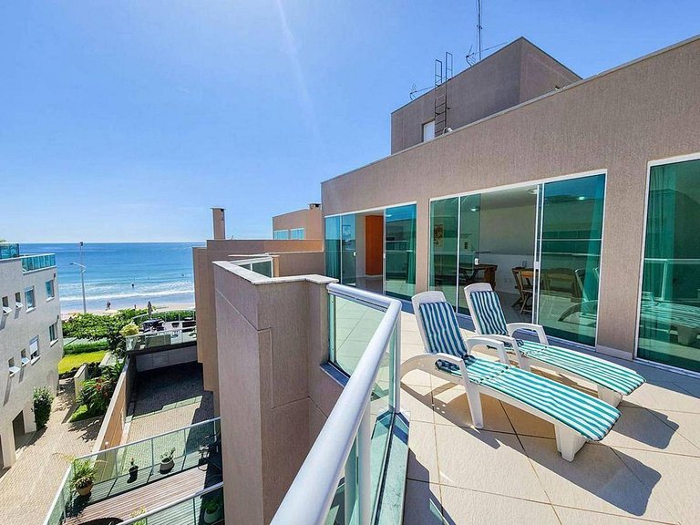 L098 | Cobertura duplex com jacuzzi e vista ao mar
